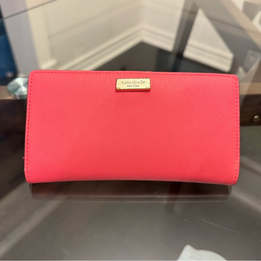 Kate Spade Wallet Barbie Pink Card Holder Coin Purse Fuchsia Snap closure